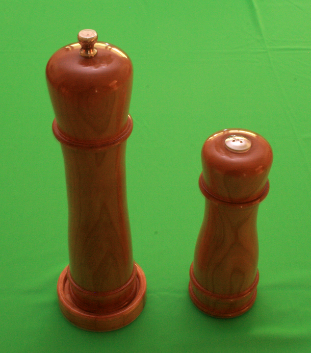 Cherry Pepper Mill Set